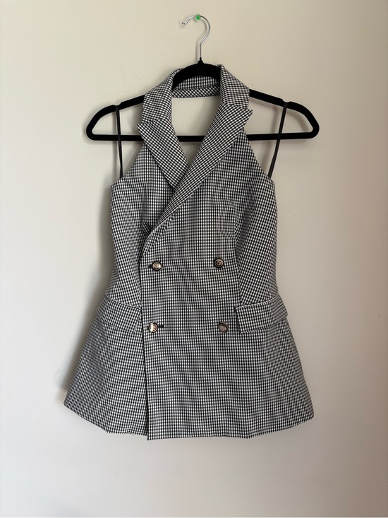 White House Black Market Jackets & Blazers - White House Black Market Black Gingham Sleeveless Blazer Double-Breasted
